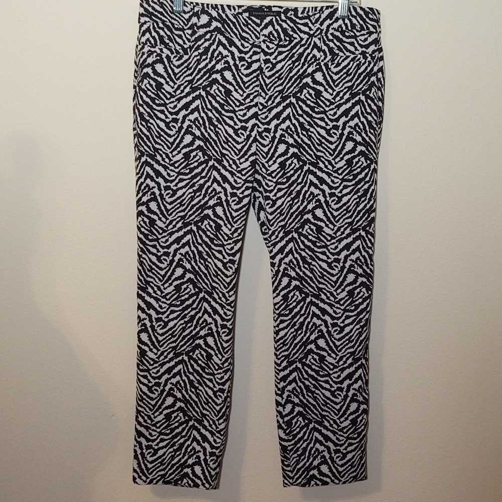 Banana Republic Sloan Zebra design women's pants - Picture 2 of 4